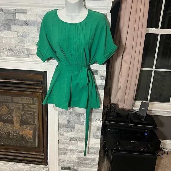 Cici Bird Green Women’s Summer Blouse, Short Sleeve, Size L NWT - Picture 5 of 5